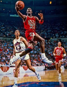 1988-0505-Michael-Jordan-Brad-Daugherty-079086515